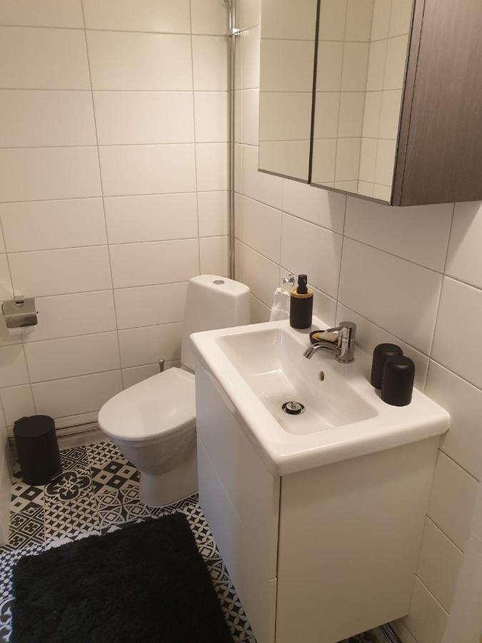 Gardshus Med Spabad Utomhus Vadstena Exteriér fotografie